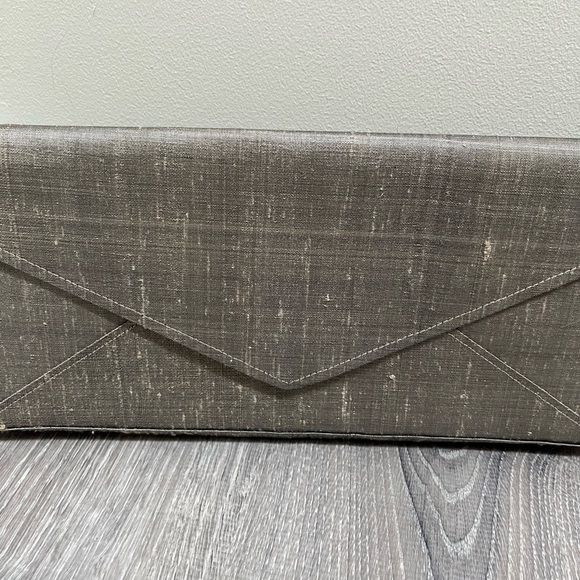 Ladies Silk New Clutch from Red Dirt Road - Picture 2 of 4